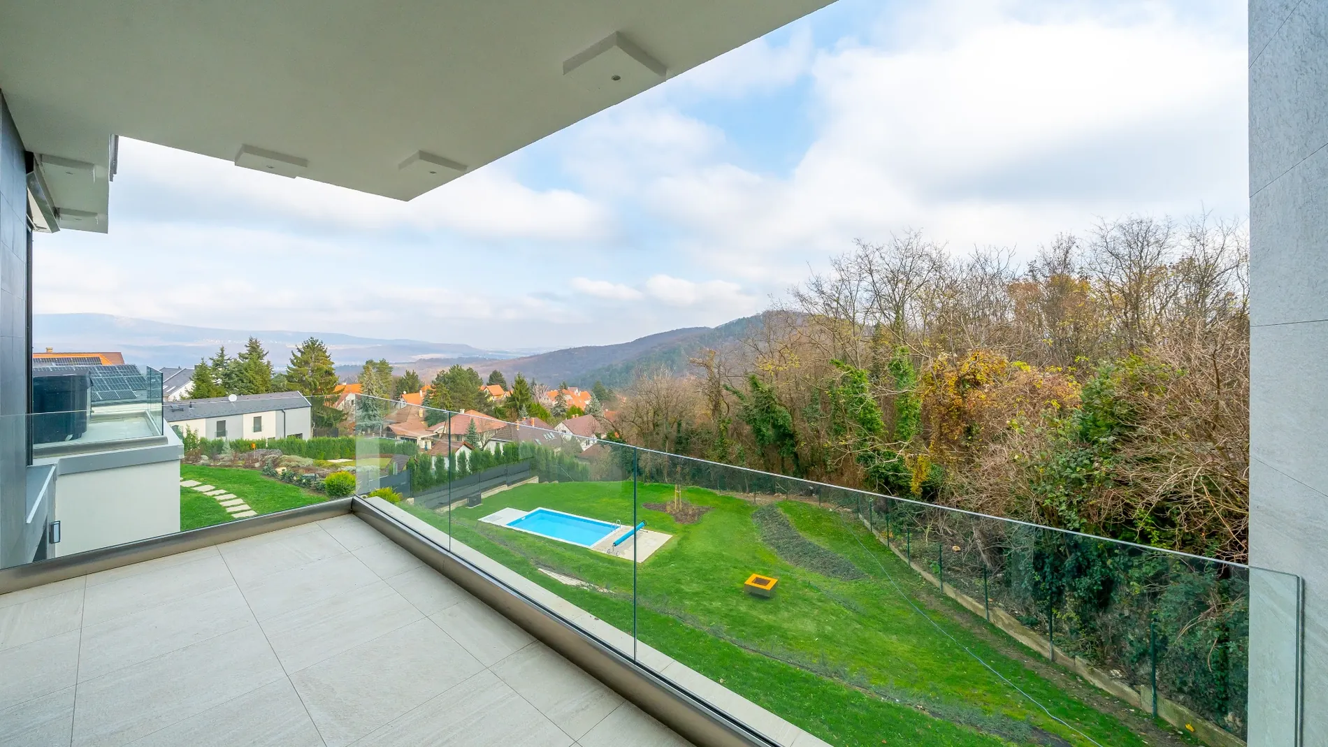 Solymári Villa